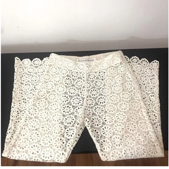 NWT Alix of‎ Bohemia Charlie Lace Crochet Pants sz M - Picture 2 of 4